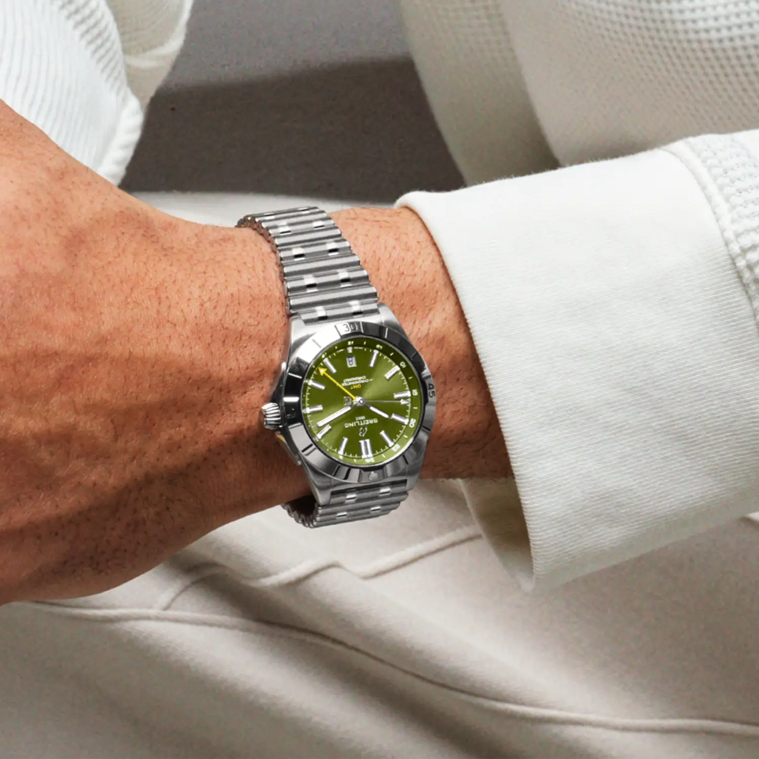 クロノマット オートマチック Gmt 40 ヤニス・アデトクンボ