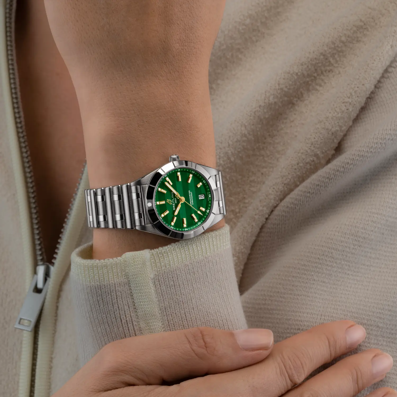 Chronomat 32 Six Nations Ireland - A773107A1L1A1 | Breitling