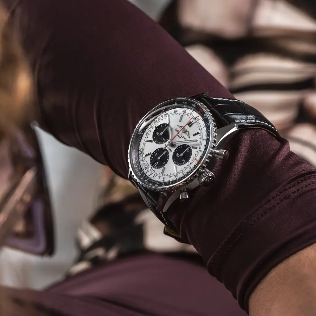 Navitimer B01 Chronograph 43 - AB0138241G1P1 | Breitling