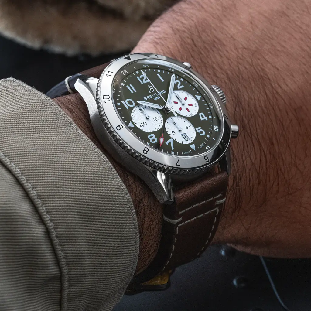 スーパー アヴィ B04 クロノグラフ GMT 46 モスキート