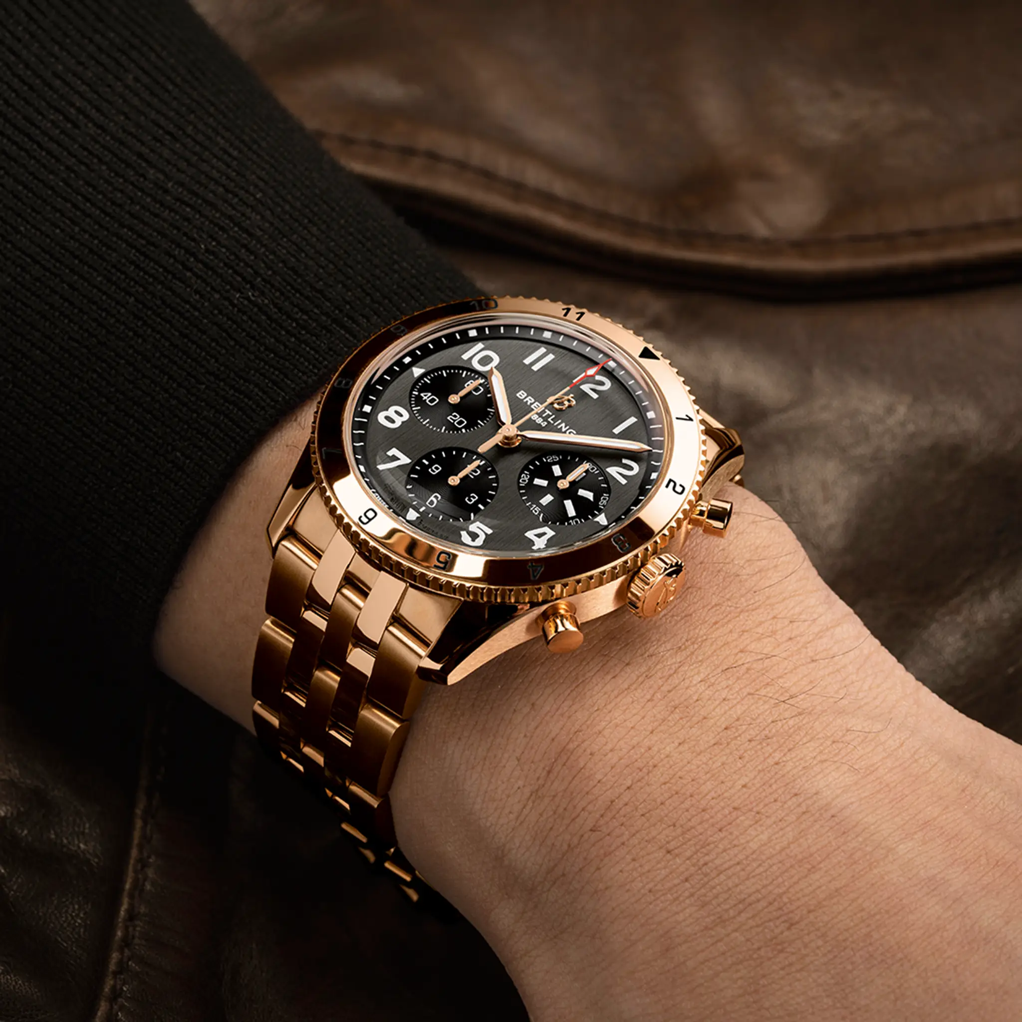 Classic Avi Chronograph 42 P 51 Mustang - R233801A1B1R1 | Breitling