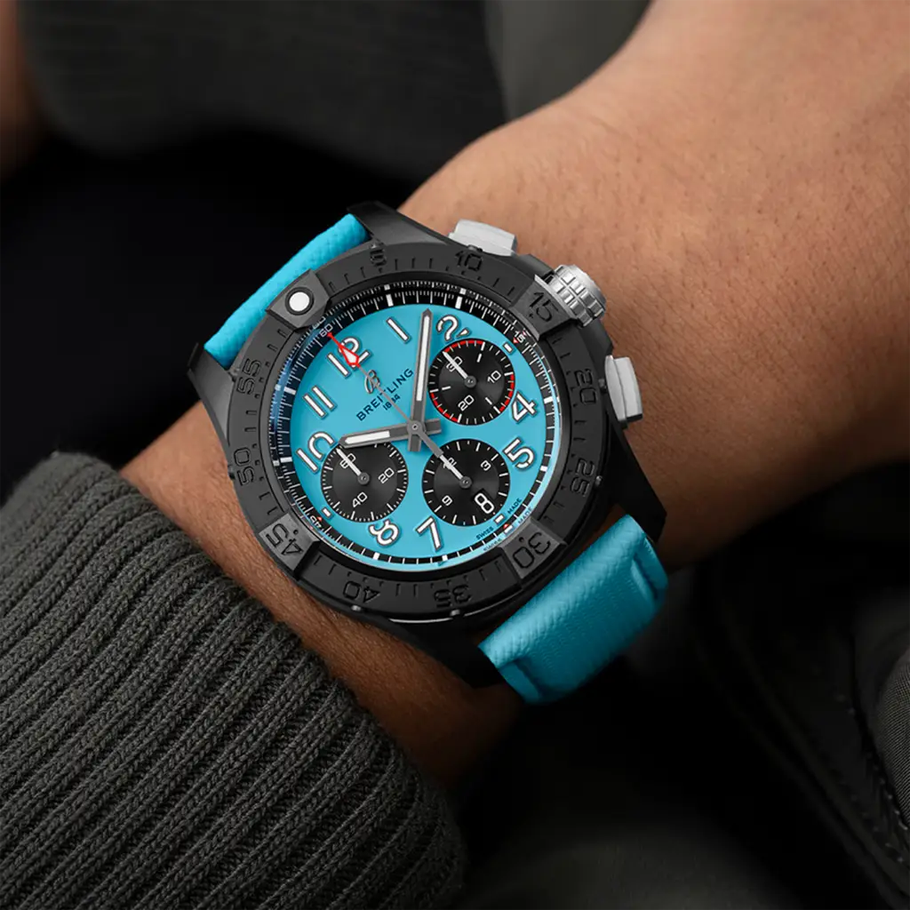Avenger B01 Chronograph 42 Night Mission - SB0146101L1X1 | Breitling