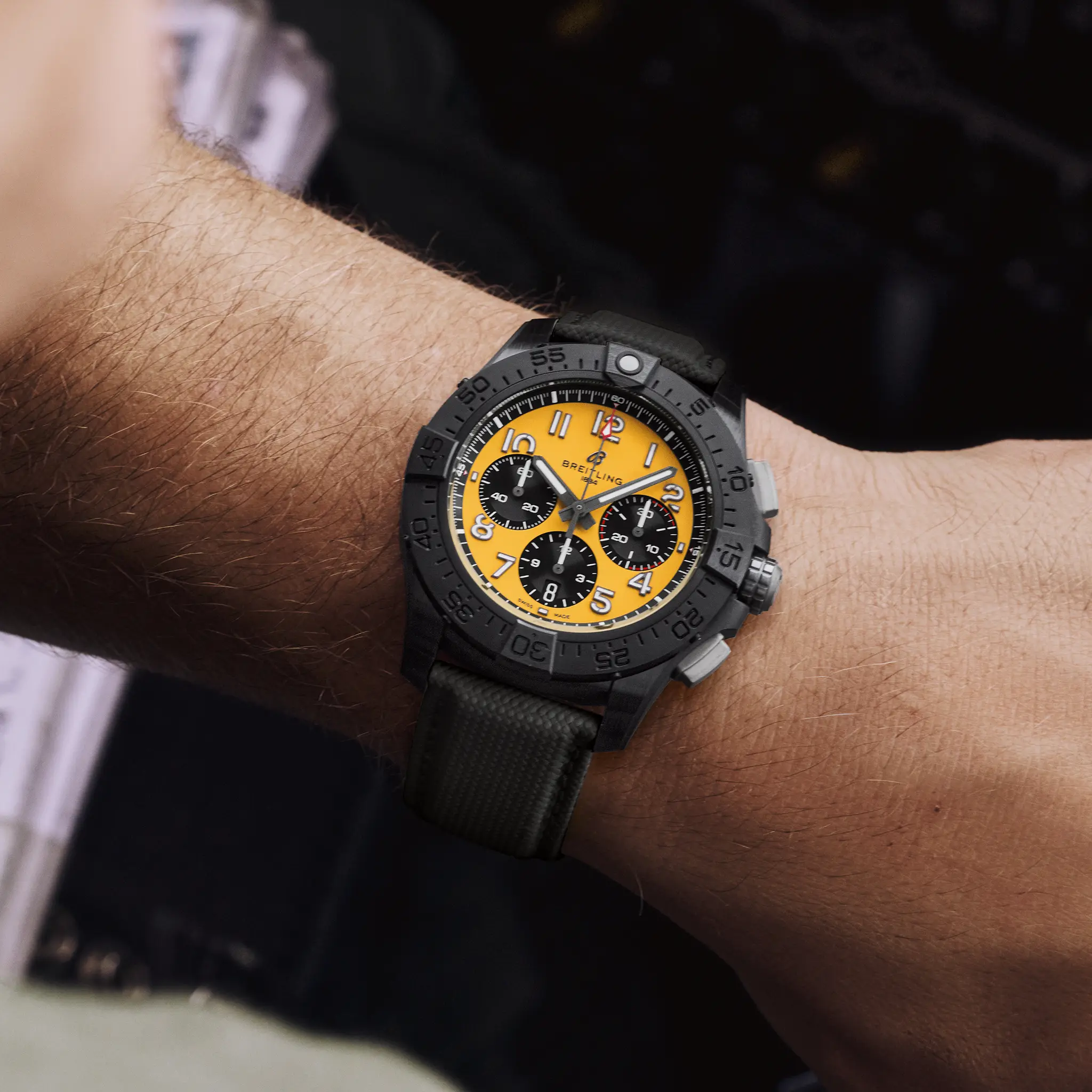 Avenger B01 Chronograph 44 Night Mission - SB0147101I1X2 - image 5